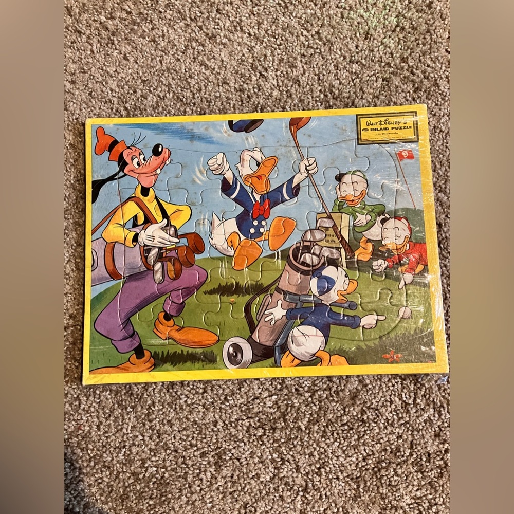 Vintage 1975 Disney inlaid puzzle